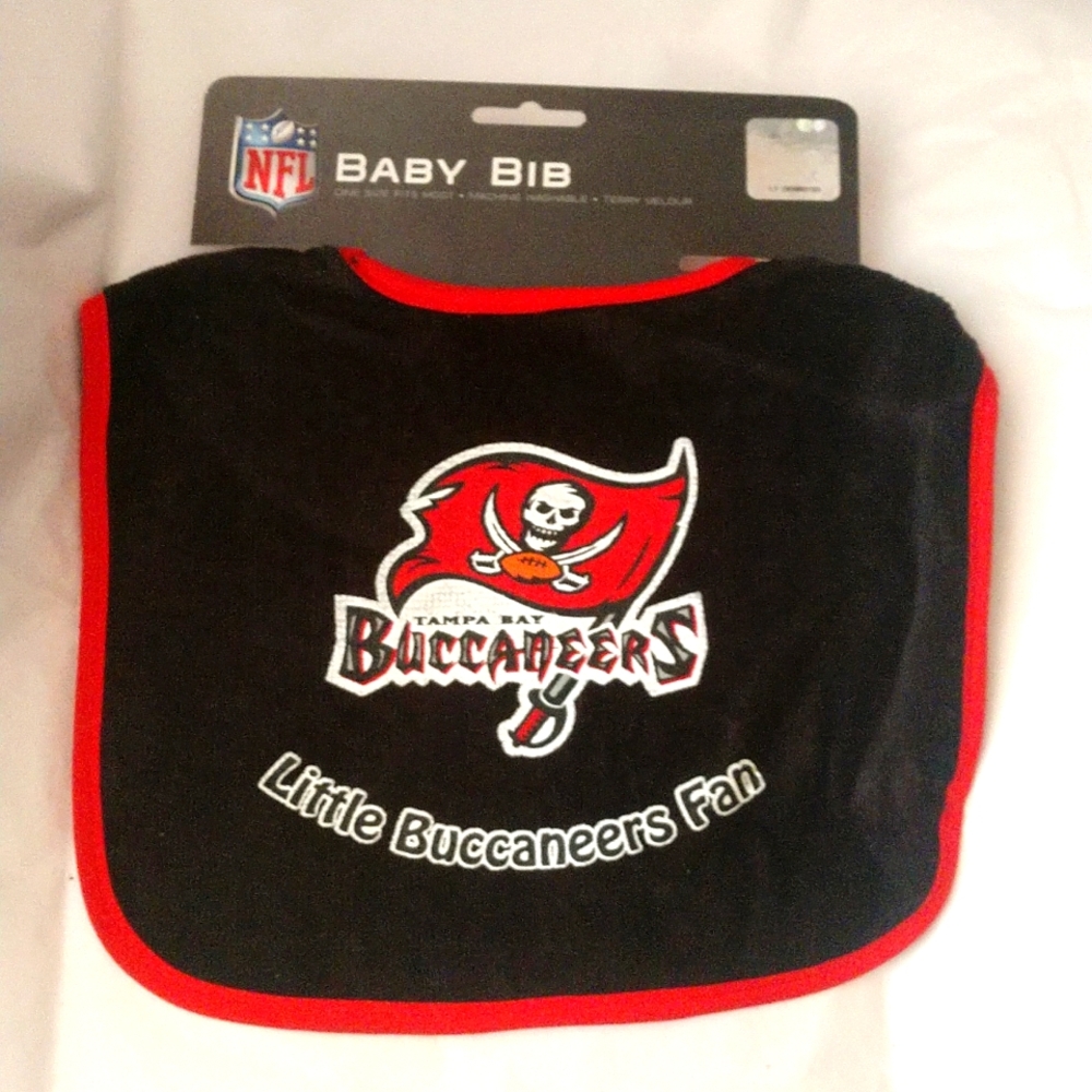 NFL Tampa Bay Buccaneers Football Team Baby Bib NWT
